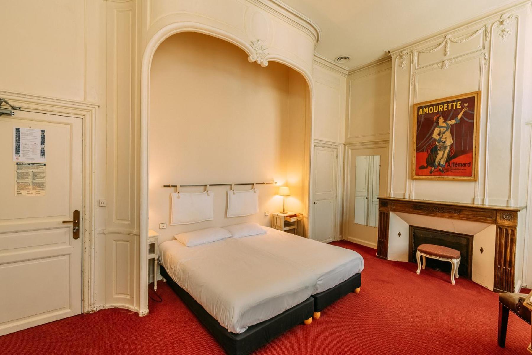 Hotel Les Trois Lys Condom Exteriér fotografie
